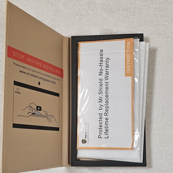 3 Pack Glass Screen Protector - Picture 7 of 8